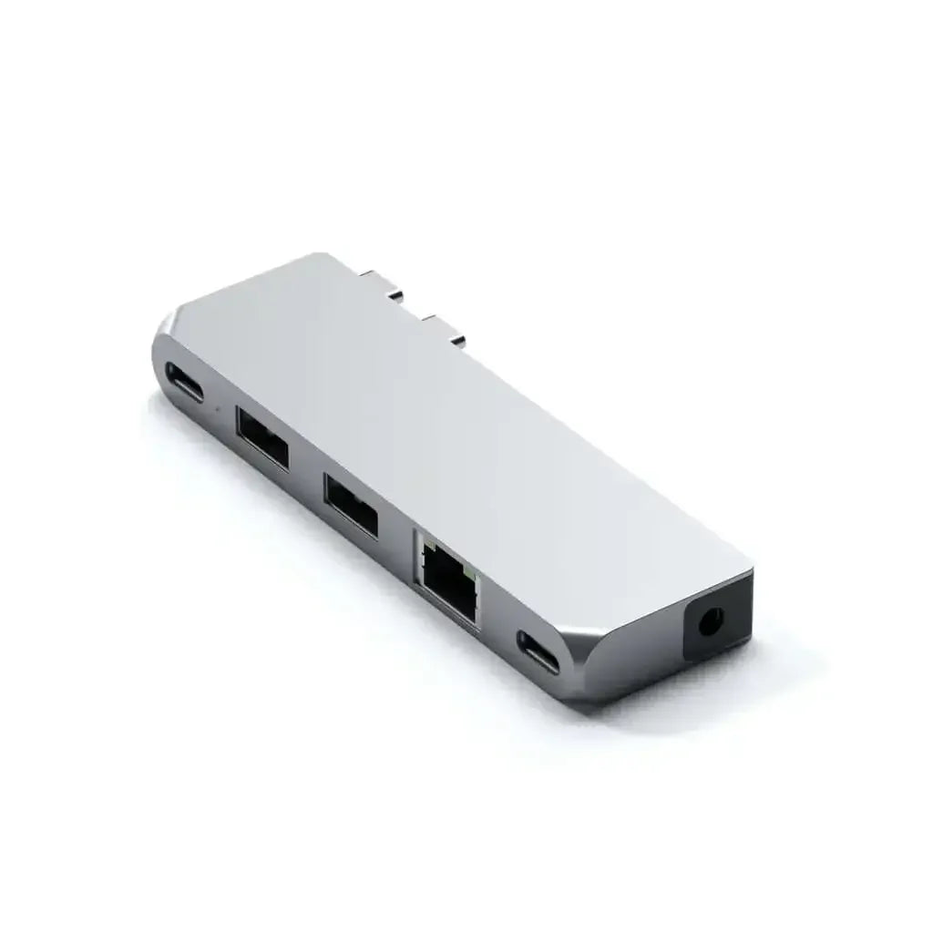 Srebrny hub USB-C z portami USB, Ethernet i audio do biurka, akcesorium komputerowe