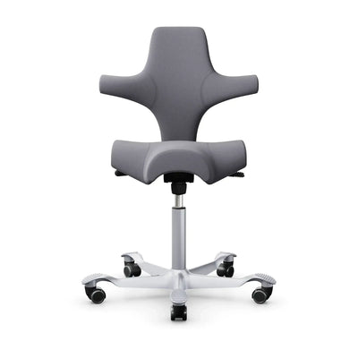 Ergonomiczne krzesło biurowe z nietypowym oparciem i siedziskiem na kółkach, szare