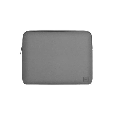Szara etui ochronne na laptopa, minimalistyczny design, akcesorium biurowe
