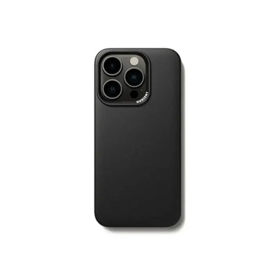 Czarny etui na smartfona z wycięciem na aparat, minimalistyczny design