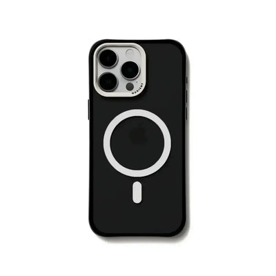 Czarny etui z MagSafe na iPhone, widok z tyłu, minimalistyczny design