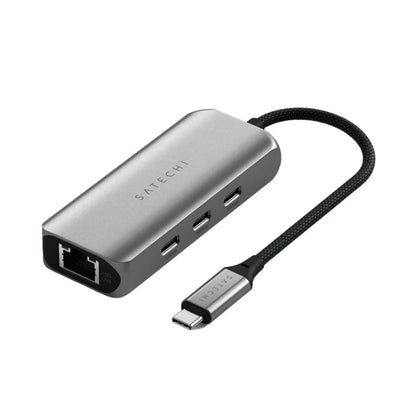 Srebrny hub USB-C 4w1 z portem Ethernet i trzema portami USB, przewód w oplocie