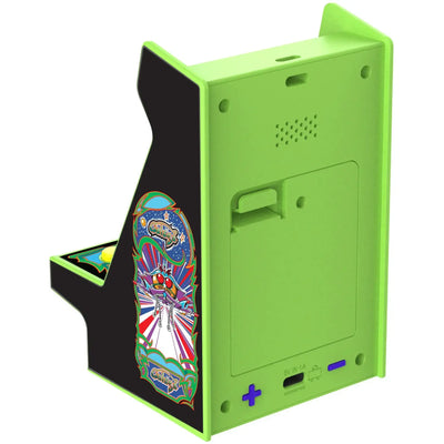 Zielona mini konsola arcade retro z kolorową grafiką Galaxian, widok z tyłu