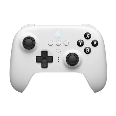 Biały bezprzewodowy kontroler do gier z czarnymi przyciskami i joystickami, widok z przodu.