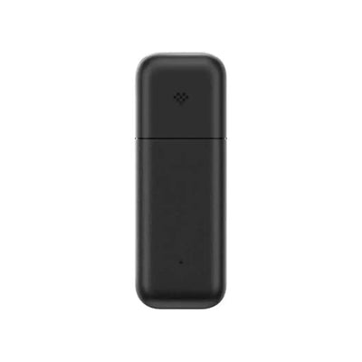 Czarny pendrive USB idealny do biura lub home office, minimalistyczny design.