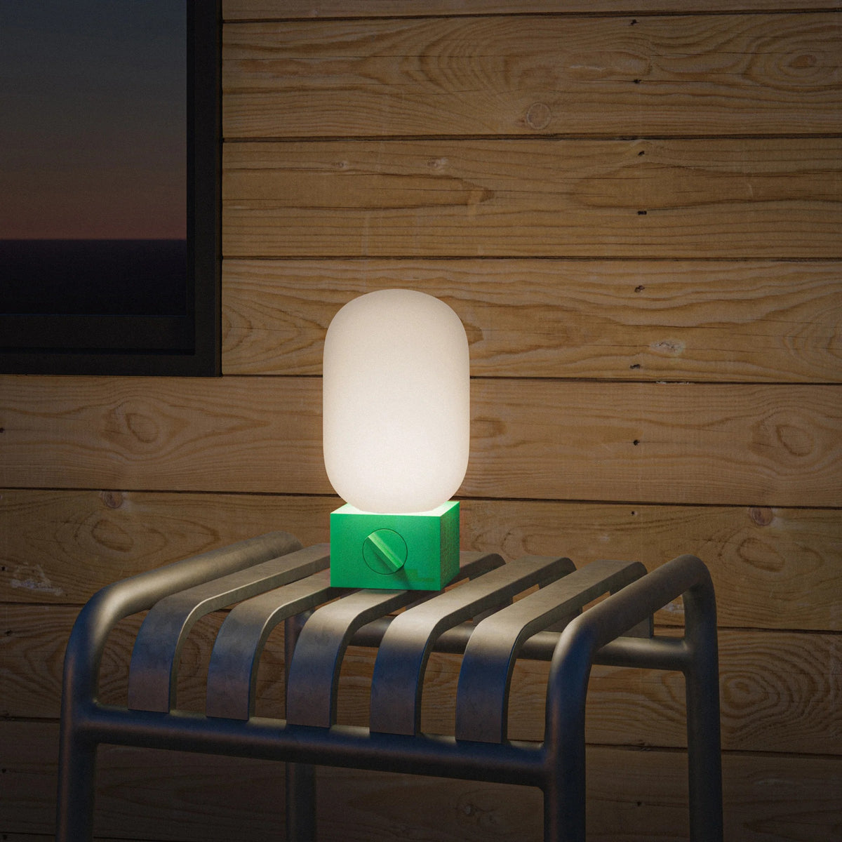 Native Union - Pop Light Portable Light & Powerbank Pine - Lampka Bezprzewodowa z Powerbankiem