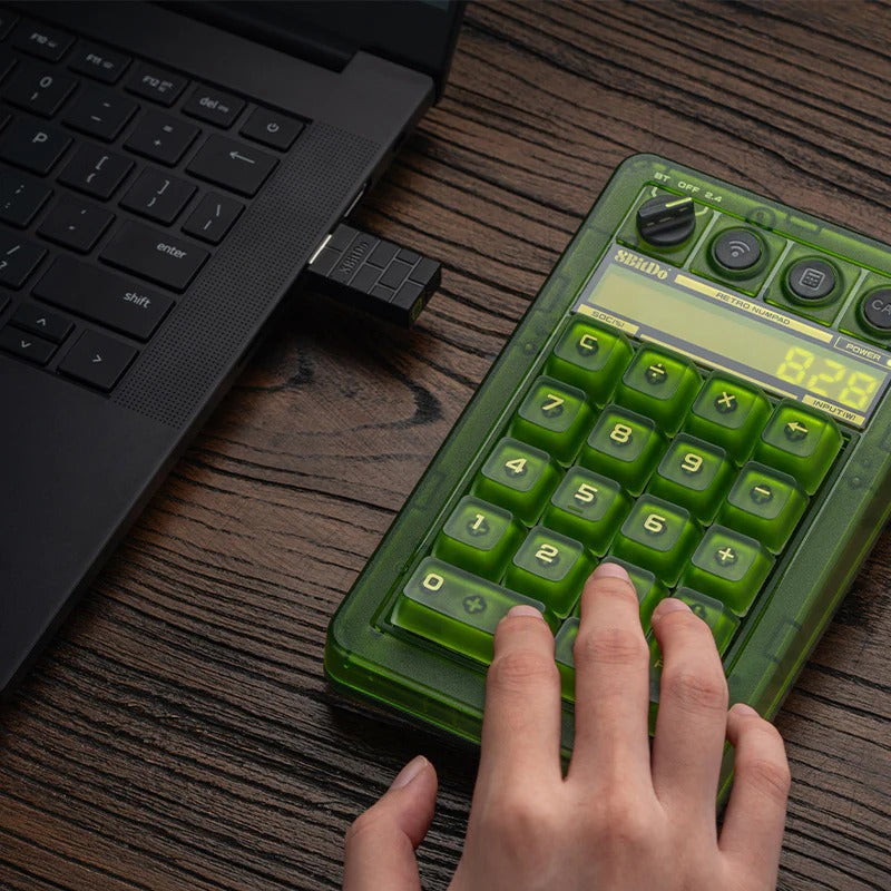 8BitDo - Retro 18 Mechanical Numpad Xbox Edition - Klawiatura Numeryczna Bezprzewodowa Retro z Kalkulatorem