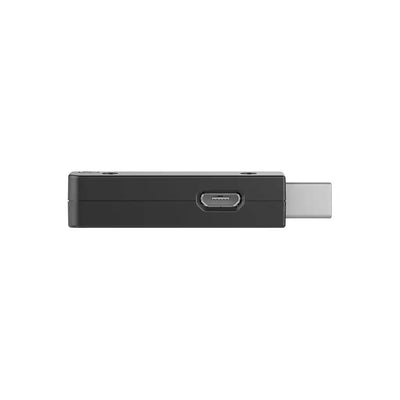 Czarny adapter USB z portem micro USB, widok z boku, akcesorium komputerowe
