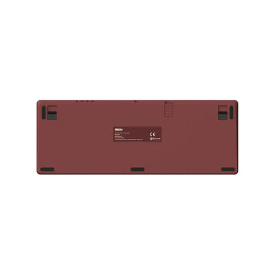 Czerwony spód klawiatury mechanicznej 8bitdo Retro 108 z antypoślizgowymi podkładkami