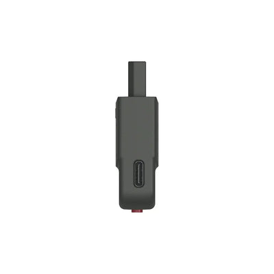 odbiornik retro USB-C do konsoli Saturn, akcesorium gamingowe na białym tle