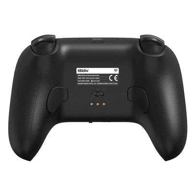 Czarny kontroler bezprzewodowy do Xbox, widok od tyłu, ergonomiczne uchwyty