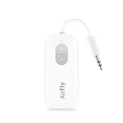 biały adapter audio Bluetooth z wtykiem jack, przyciski głośności, urządzenie biurowe