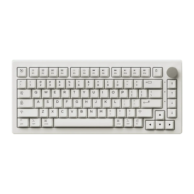 Biała klawiatura mechaniczna 75% na zielonym tle, idealna do desk setupu home office.