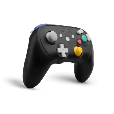 Czarny bezprzewodowy gamepad z wielokolorowymi przyciskami, widok z prawej strony