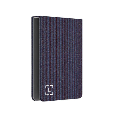 Fioletowe etui na akcesoria biurowe z tekstylną fakturą, zamknięte, minimalistyczny design