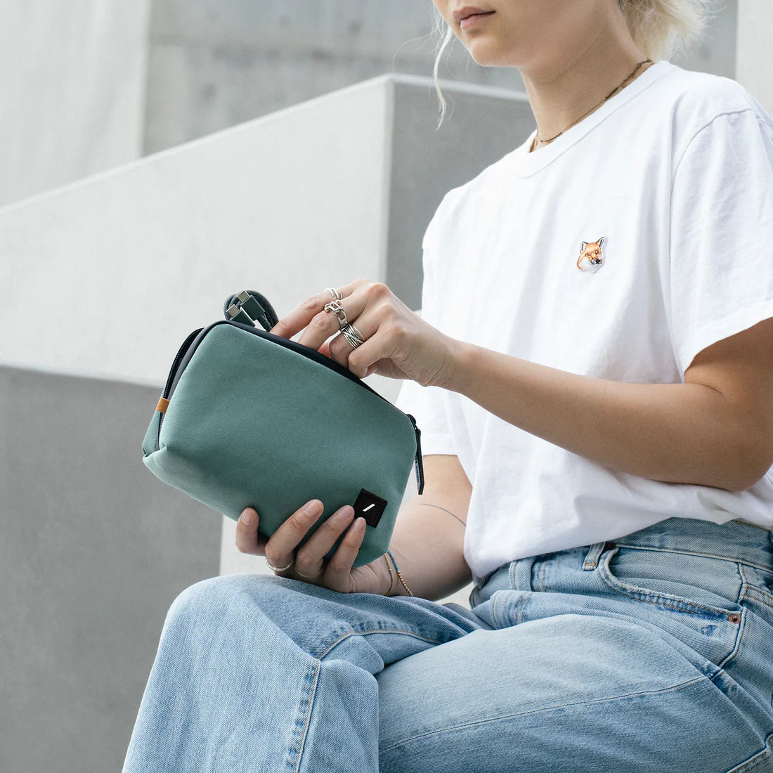 Native Union - W.F.A Tech Organizer - Minimalistyczny Organizer na Kable