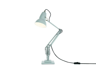 Szara lampka biurkowa z regulowanym ramieniem, idealna do home office i stanowiska pracy.