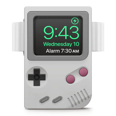 Stojak na Apple Watch w kształcie retro konsoli do gier, akcesoria biurowe, desk setup.