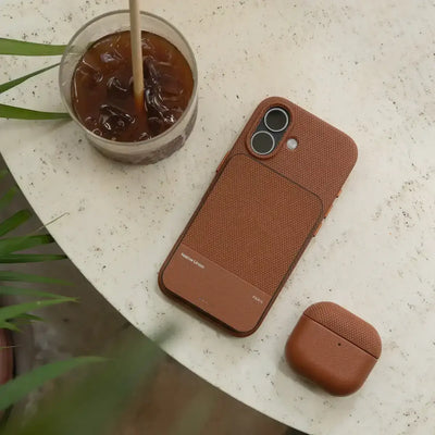 Native Union - (Re)Classic Power Bank with MagSafe Wireless Charging - Powerbank z ładowaniem MagSafe