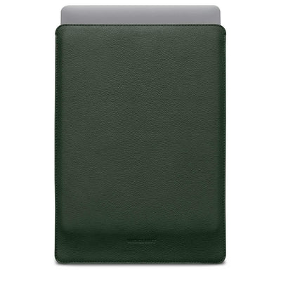 Zielone skórzane etui na MacBook Air 15 cali, elegancka ochrona laptopa