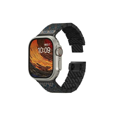 Pasek do Apple Watch z włókna węglowego, nowoczesny design, widok z boku