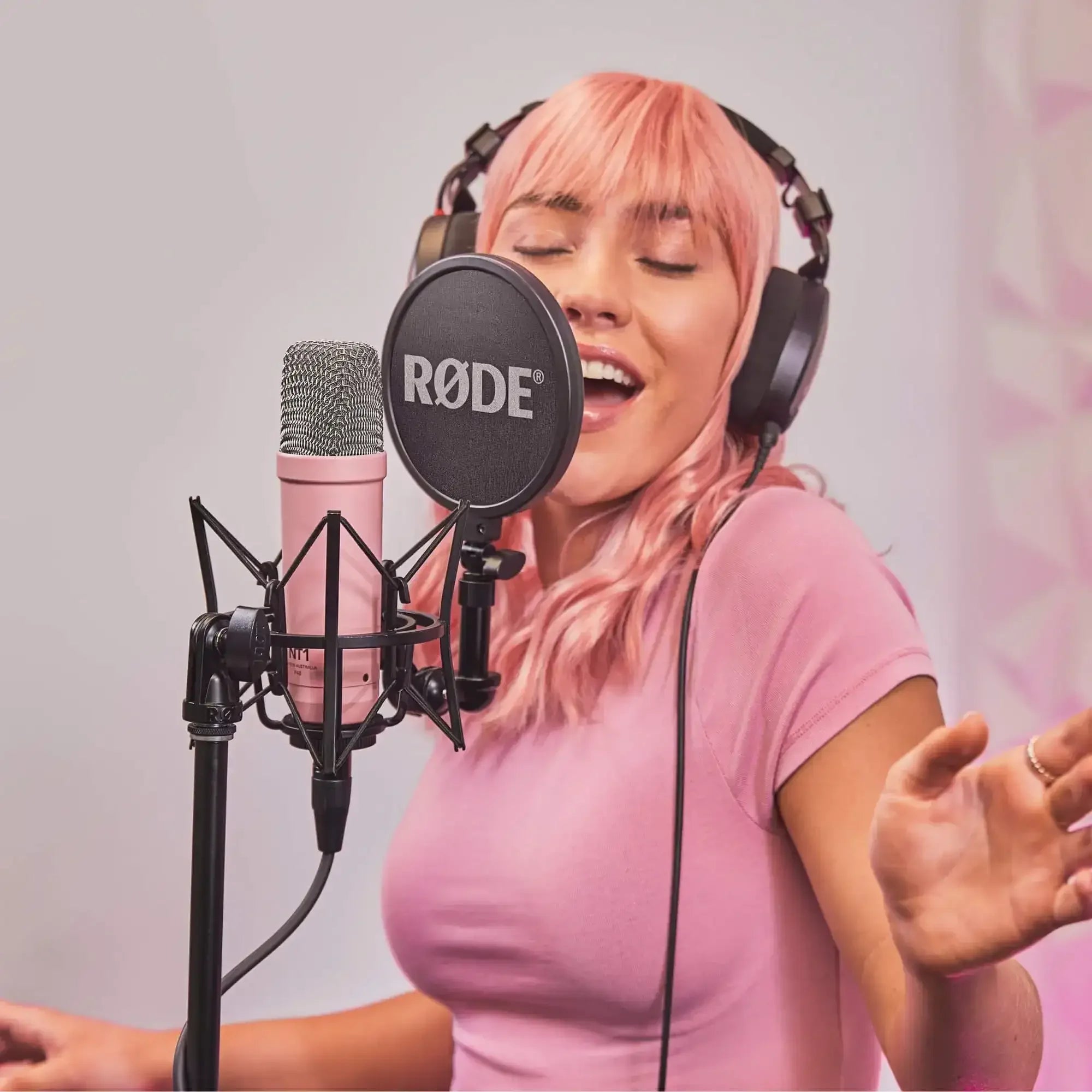 Rode - NT1 Signature Series Studio Condenser Microphone - Mikrofon Pojemnościowy