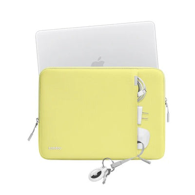 Żółta torba na laptopa z akcesoriami, idealna dla home office i biurka