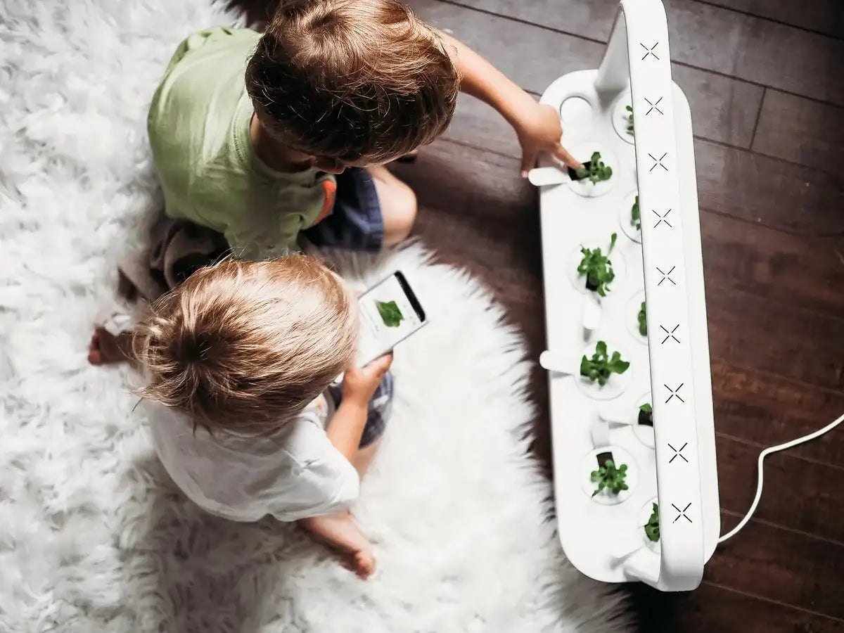 Click & Grow - Smart Garden 9 Starter Kit - Doniczka z Lampą Led do Uprawy Roślin