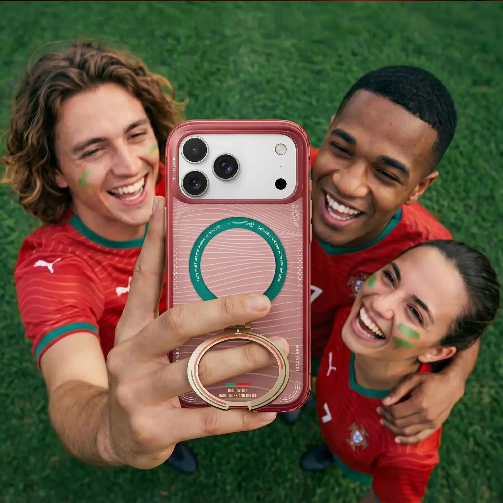 Torras - World Cup Ostand Q3 Air - Etui z MagSafe do iPhone 17 Pro / Pro Max