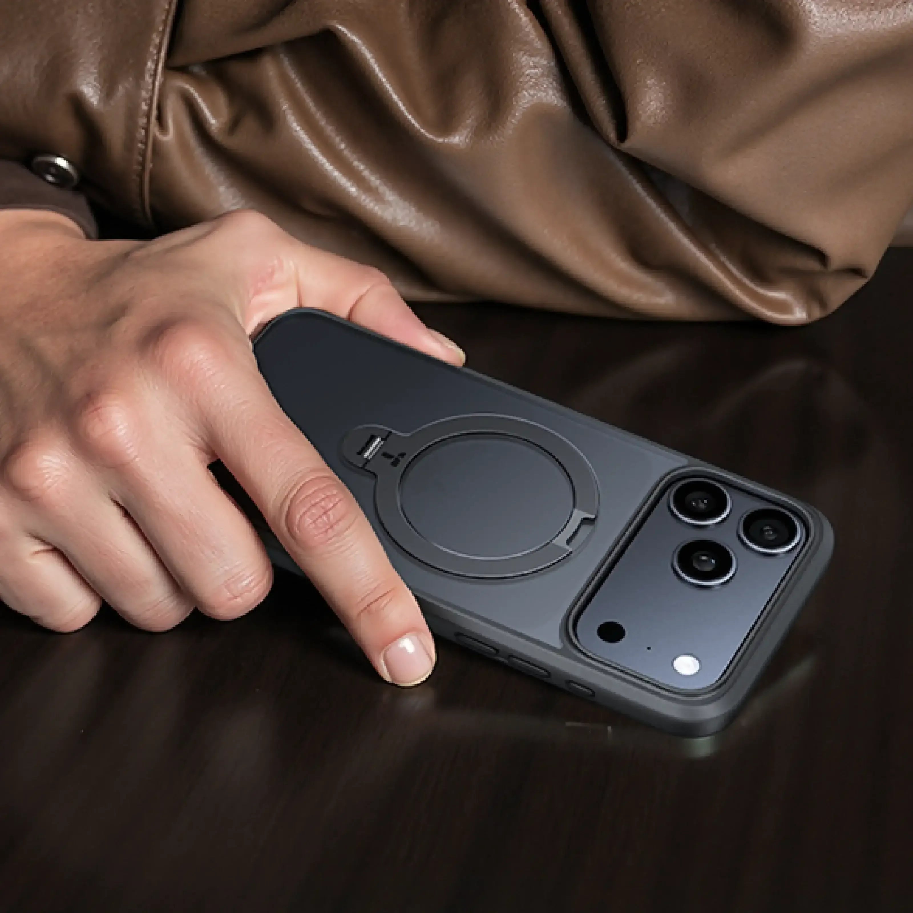 Torras - Ostand Q3 Spin for iPhone 17 / Pro / Pro Max / Air - Etui do iPhone