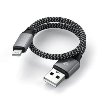 pleciony kabel USB-A do Lightning, czarno-szary, akcesorium biurowe, na białym tle