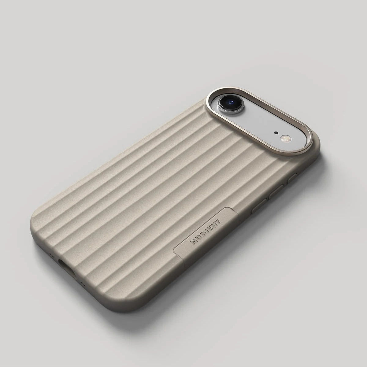 Nudient - Bold Case for iPhone 17 / Air / Pro / Pro Max - Etui z MagSafe na iPhone 17 / Air / Pro / Pro Max