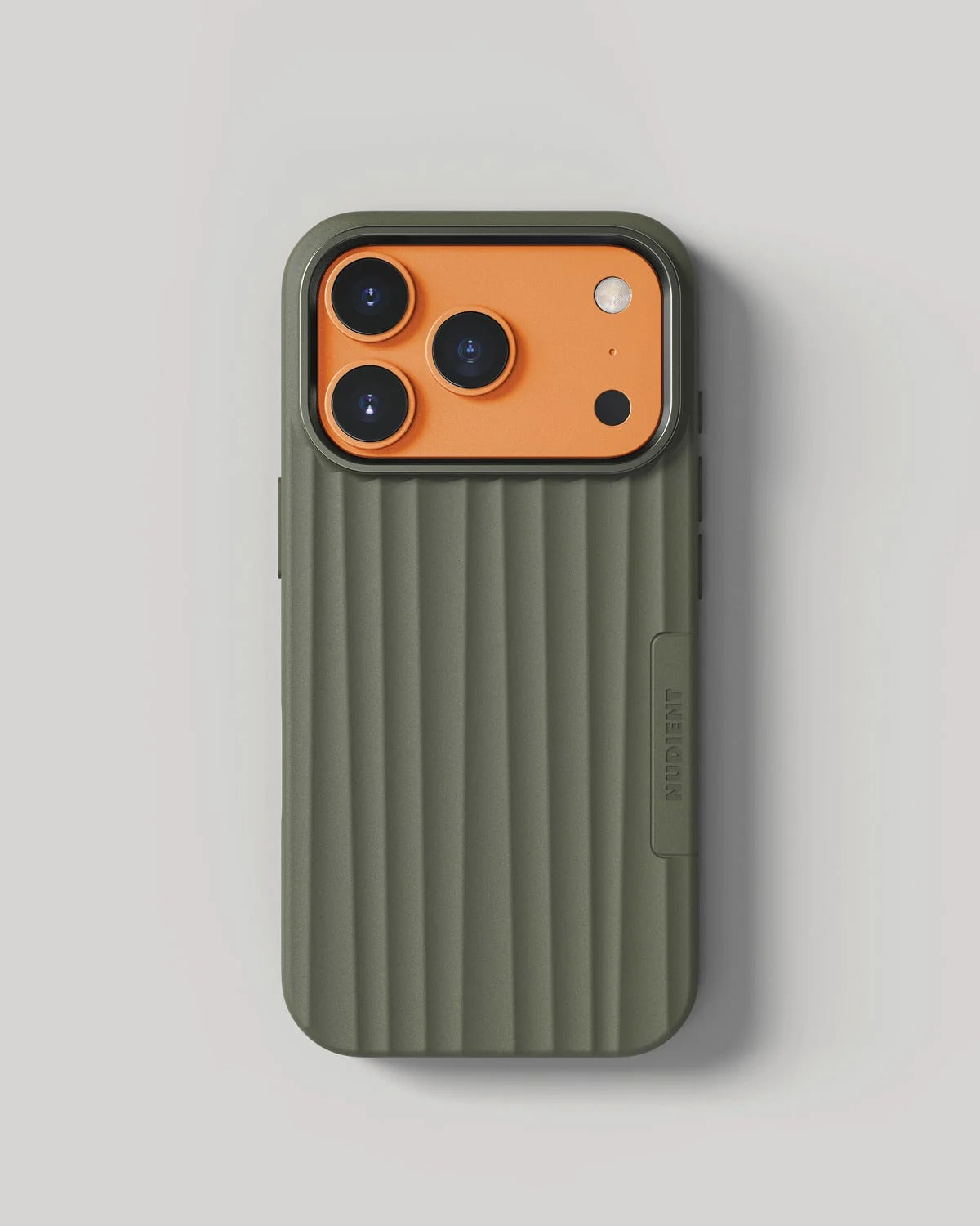 Nudient - Bold Case for iPhone 17 / Air / Pro / Pro Max - Etui z MagSafe na iPhone 17 / Air / Pro / Pro Max