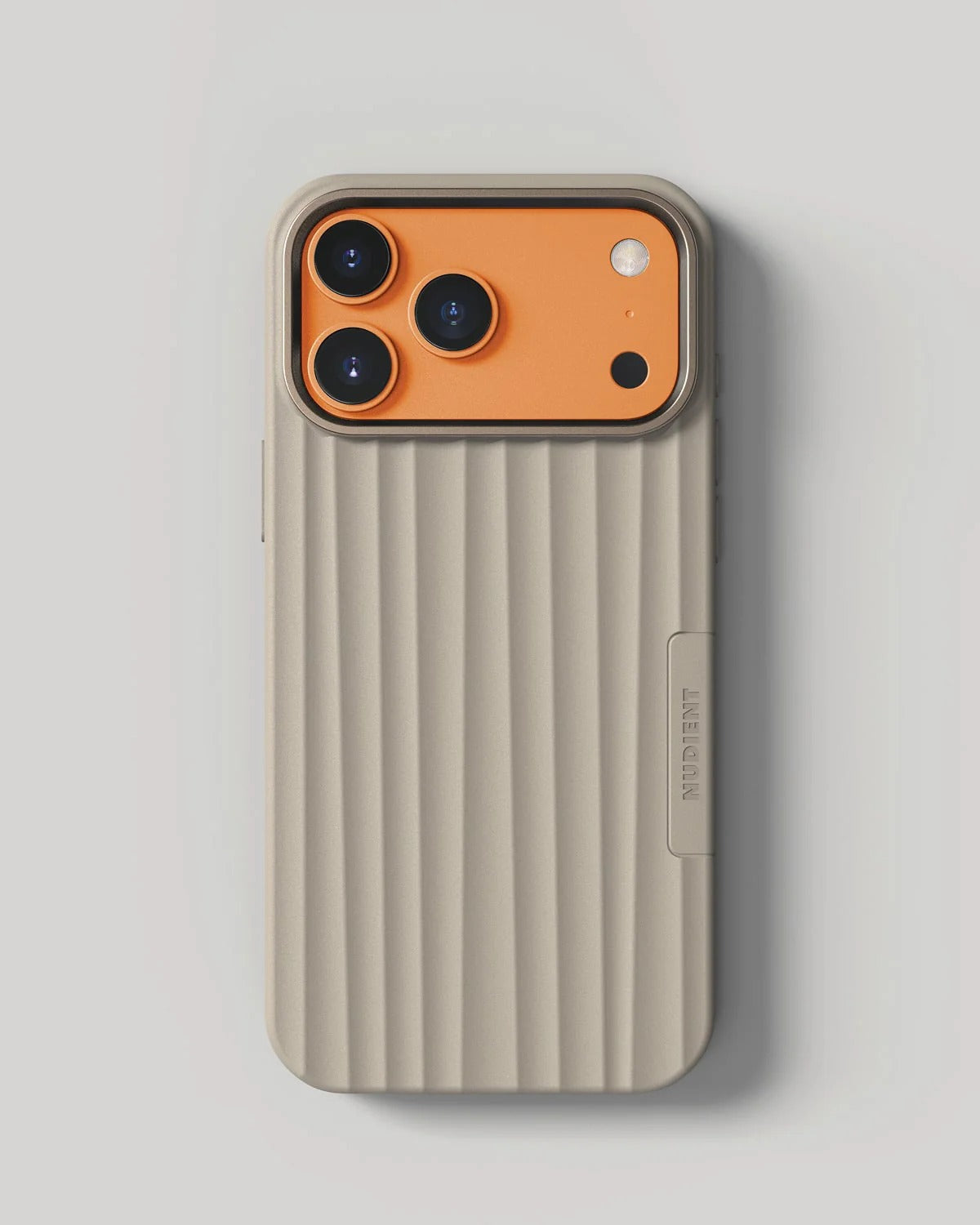 Nudient - Bold Case for iPhone 17 / Air / Pro / Pro Max - Etui z MagSafe na iPhone 17 / Air / Pro / Pro Max