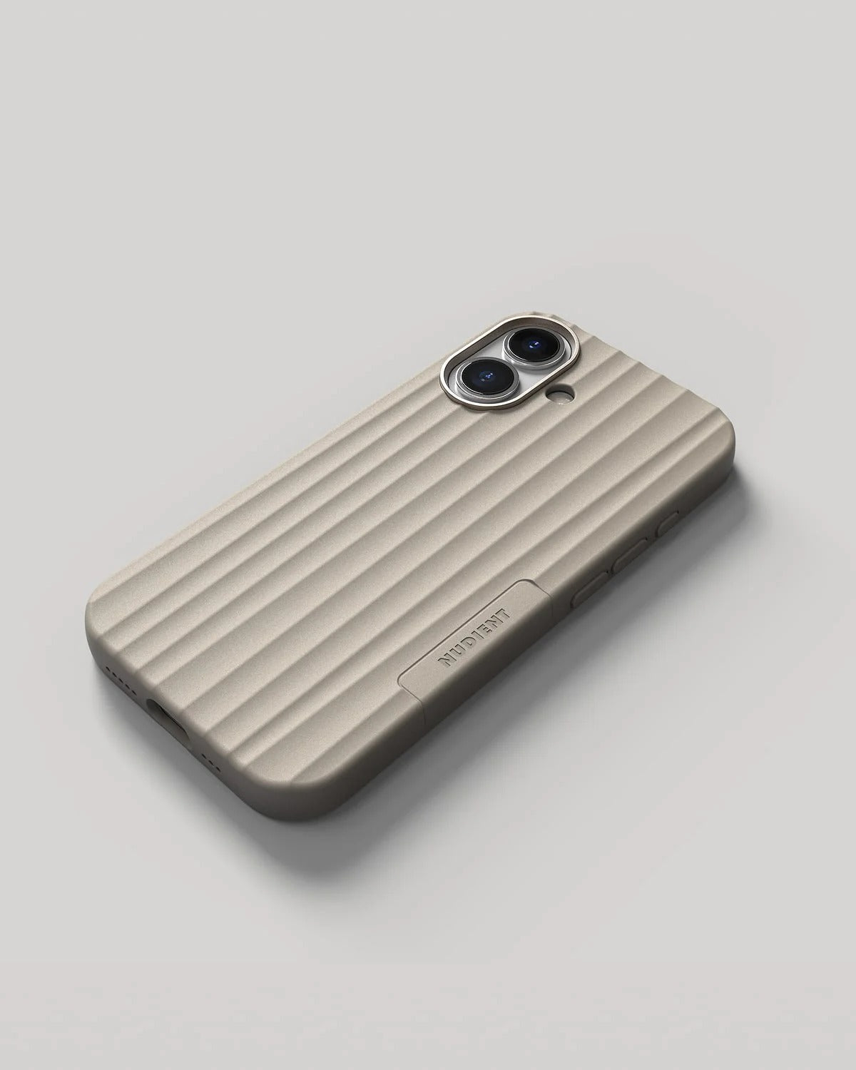Nudient - Bold Case for iPhone 17 / Air / Pro / Pro Max - Etui z MagSafe na iPhone 17 / Air / Pro / Pro Max