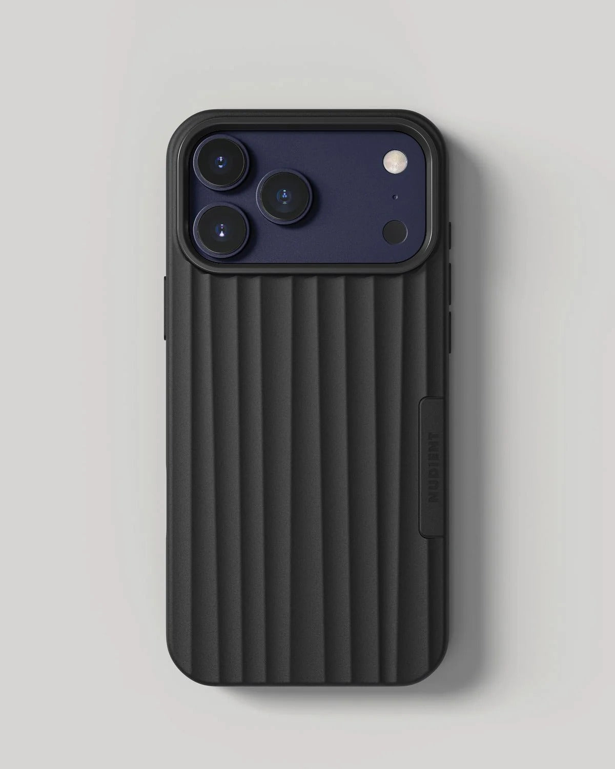 Nudient - Bold Case for iPhone 17 / Air / Pro / Pro Max - Etui z MagSafe na iPhone 17 / Air / Pro / Pro Max