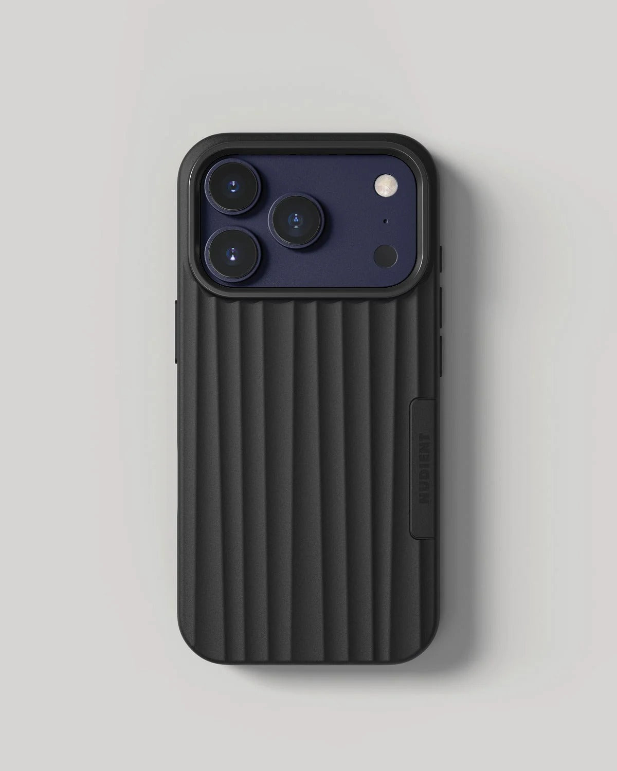 Nudient - Bold Case for iPhone 17 / Air / Pro / Pro Max - Etui z MagSafe na iPhone 17 / Air / Pro / Pro Max