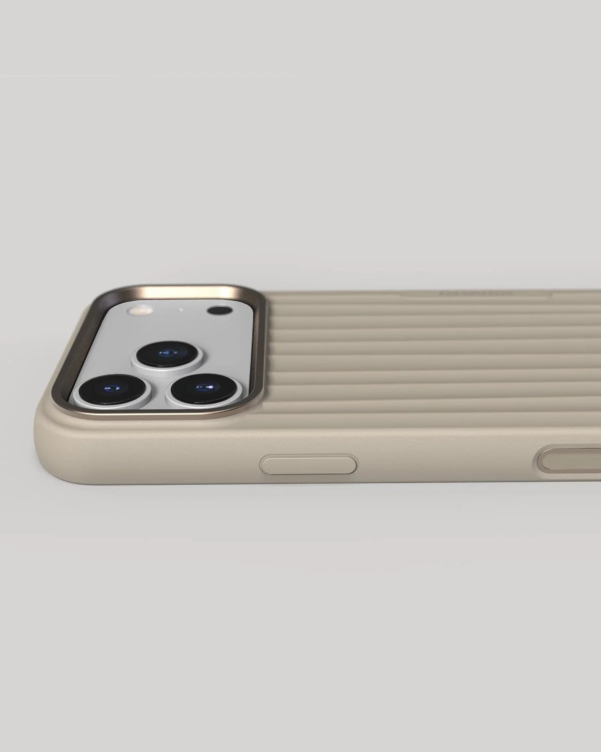 Nudient - Bold Case for iPhone 17 / Air / Pro / Pro Max - Etui z MagSafe na iPhone 17 / Air / Pro / Pro Max