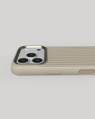 Nudient - Bold Case for iPhone 17 / Air / Pro / Pro Max - Etui z MagSafe na iPhone 17 / Air / Pro / Pro Max