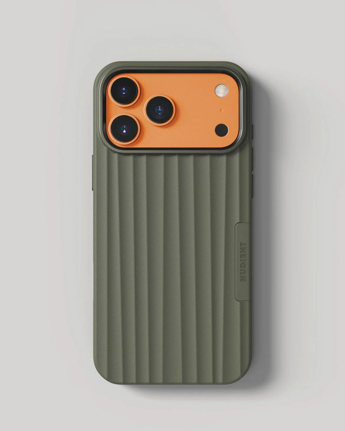 Nudient - Bold Case for iPhone 17 / Air / Pro / Pro Max - Etui z MagSafe na iPhone 17 / Air / Pro / Pro Max