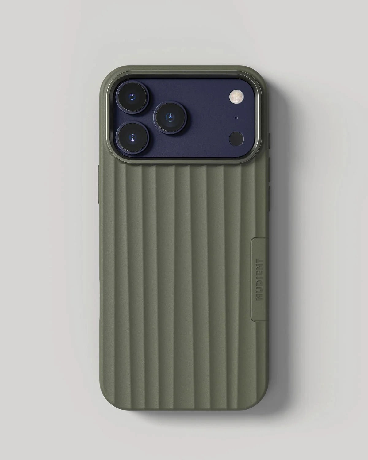 Nudient - Bold Case for iPhone 17 / Air / Pro / Pro Max - Etui z MagSafe na iPhone 17 / Air / Pro / Pro Max