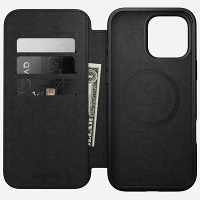 Czarny etui na iPhone z miejscem na karty i gotówkę, wygodne akcesorium do biura.
