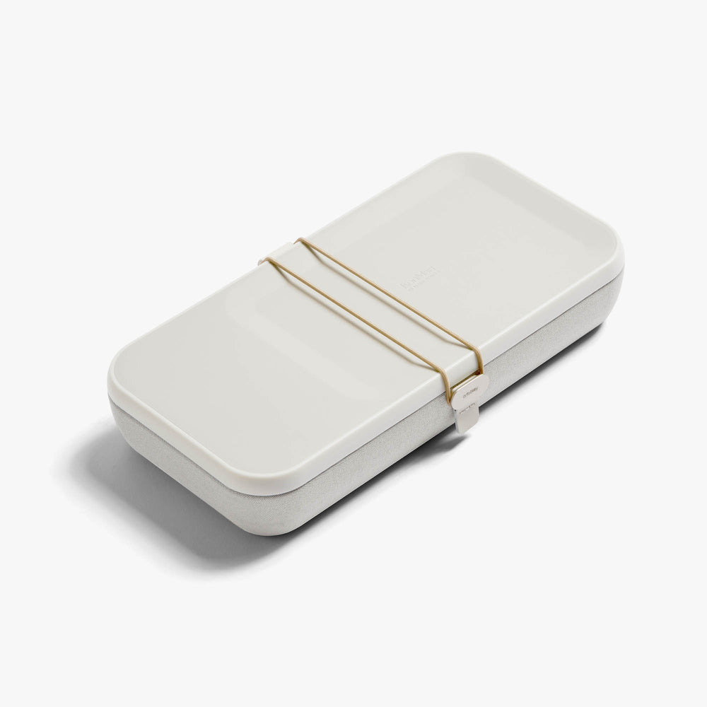 KonMari | Orbitkey - Nest - Przenośny Organizer z Ładowarką Bezprzewodową 2w1