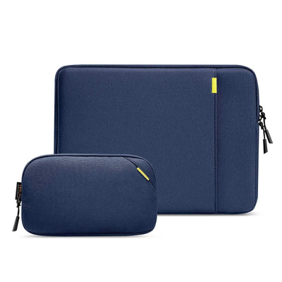 Granatowe etui na laptopa i organizer na akcesoria biurowe, minimalistyczny design