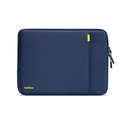 Granatowe etui na laptopa z zamkiem, minimalistyczny design, akcesoria biurowe