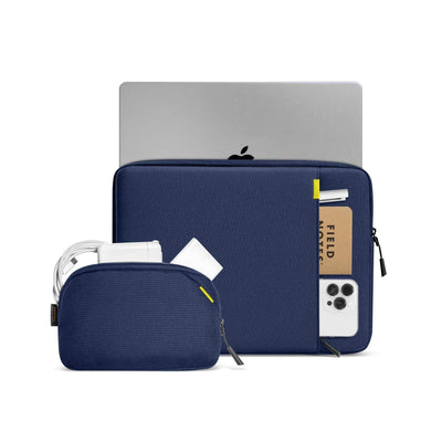 Granatowe etui na laptopa i akcesoria, z kieszenią na telefon i notes, idealne do biura