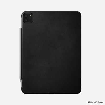 Czarna etui na tablet z rysikiem, minimalistyczny design na białym tle
