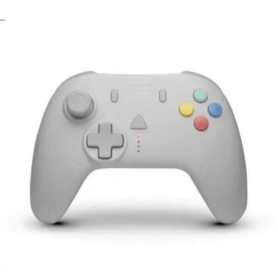 Biały bezprzewodowy gamepad z kolorowymi przyciskami, akcesorium do komputera