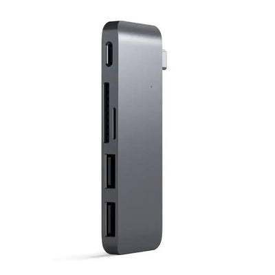 Hub USB typu C w kolorze szarym z portami USB, czytnikiem kart i slotem microSD
