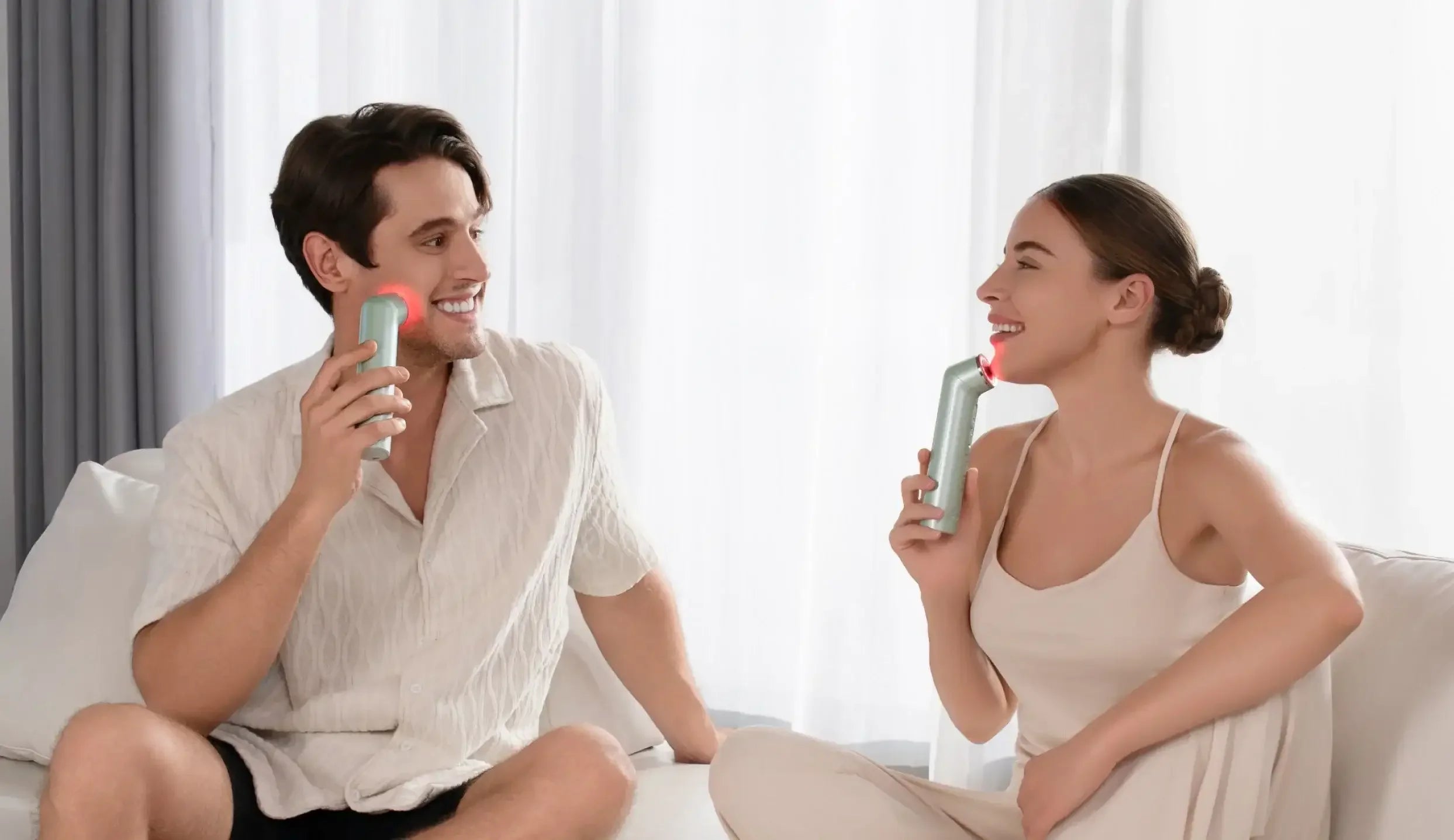 Nanoleaf Wellness - 6-in-1 Light Therapy Wand - Urządzenie do Terapii Światłem